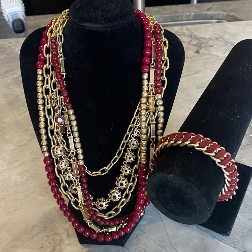 Premier Designs Red and Gold Multi-Strand Necklace and bracelet set.